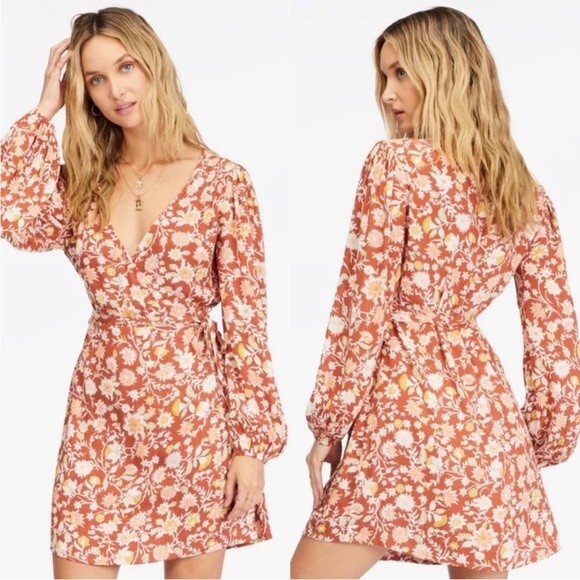 NWT Billabong Spring Romance Mini Floral Wrap Dress Sz XS - Picture 1 of 15